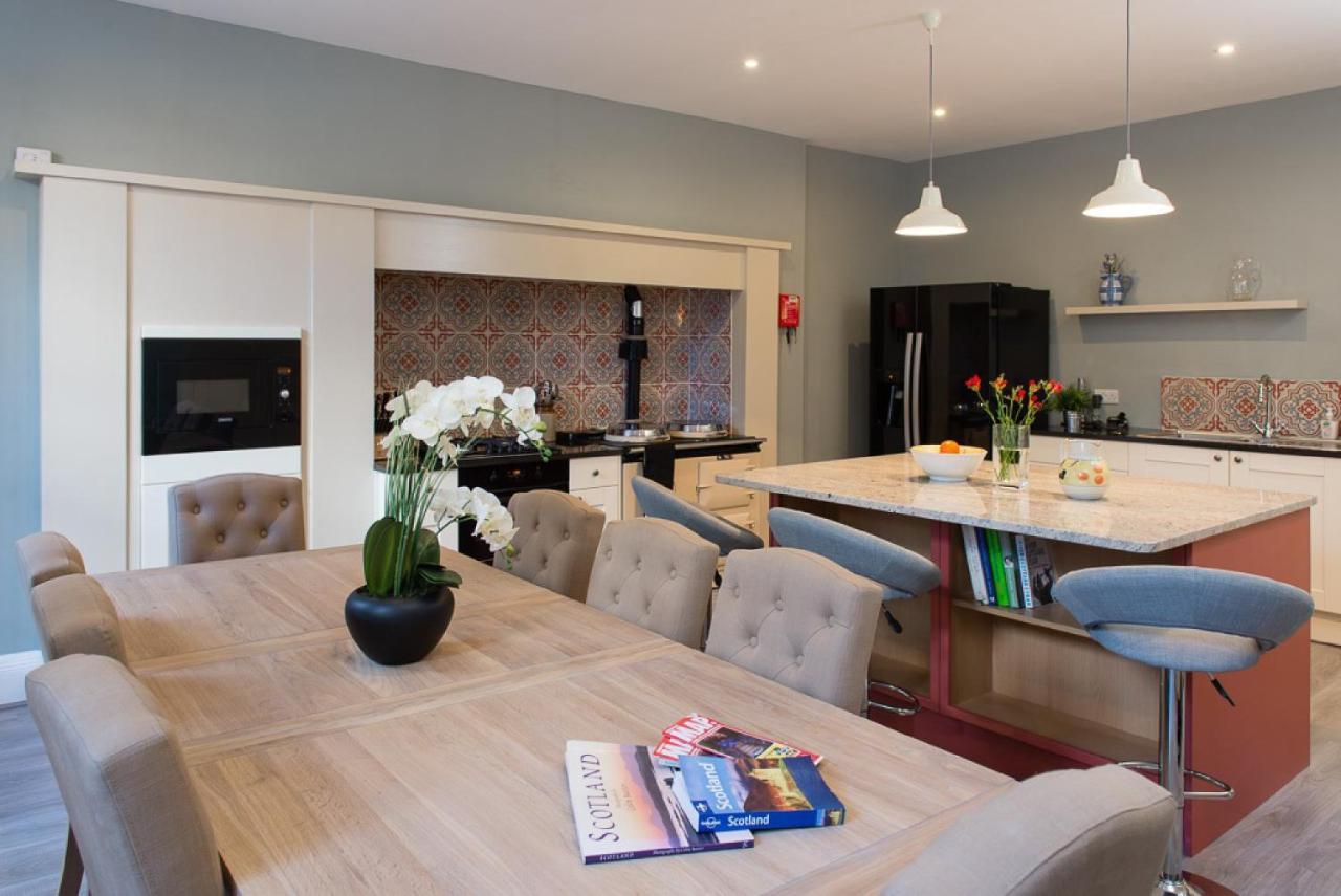 Gorgeous Central Edinburgh 3-Bedroom Apartment מראה חיצוני תמונה