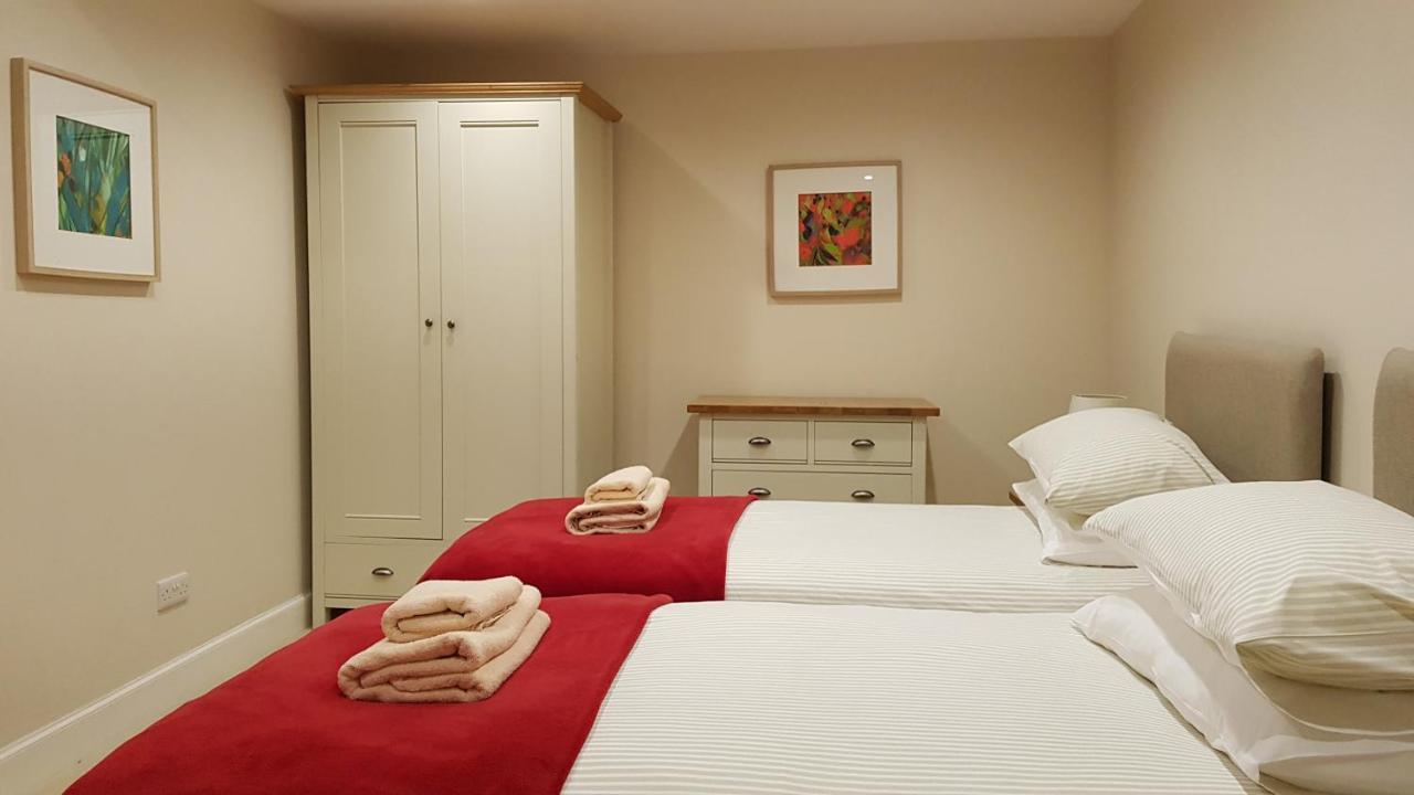 Gorgeous Central Edinburgh 3-Bedroom Apartment מראה חיצוני תמונה