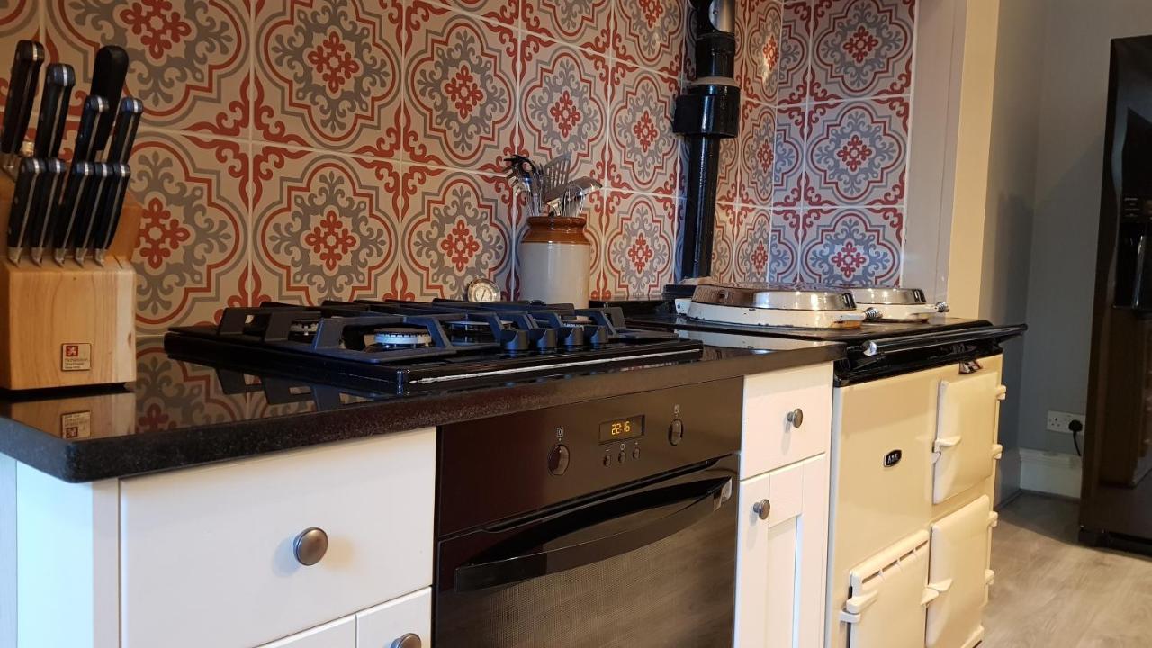 Gorgeous Central Edinburgh 3-Bedroom Apartment מראה חיצוני תמונה
