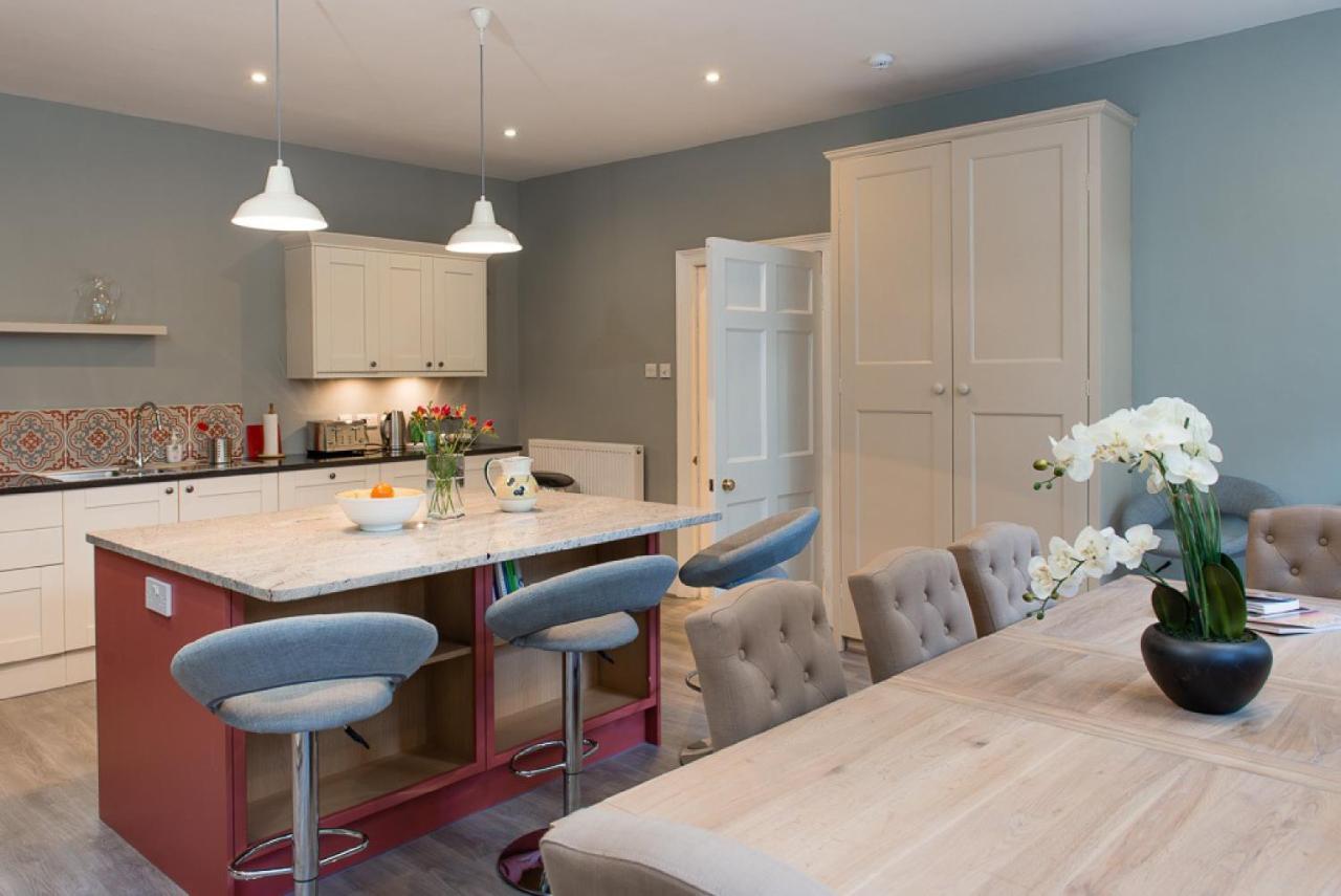 Gorgeous Central Edinburgh 3-Bedroom Apartment מראה חיצוני תמונה