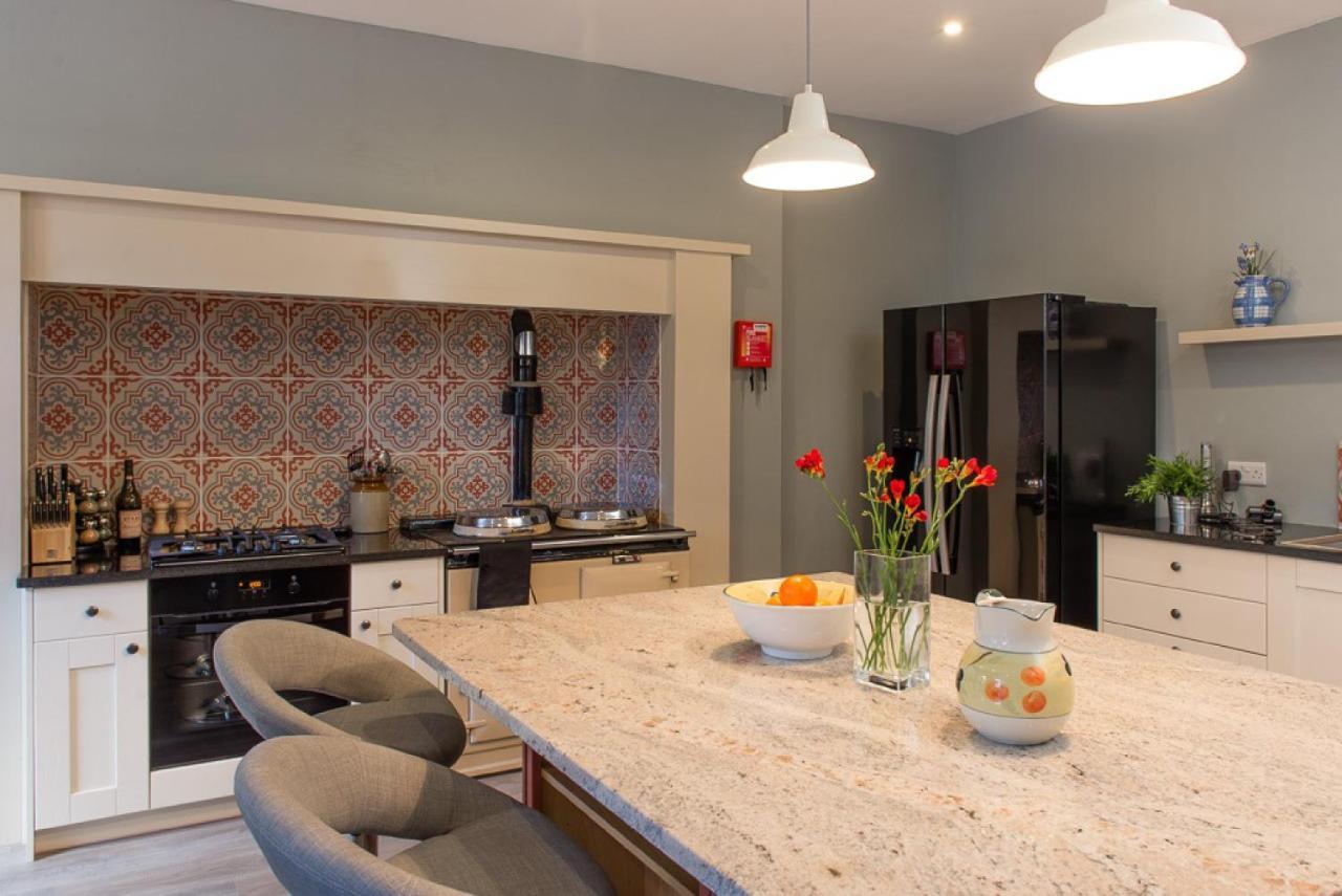 Gorgeous Central Edinburgh 3-Bedroom Apartment מראה חיצוני תמונה