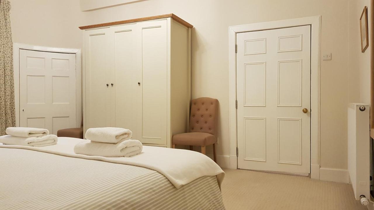 Gorgeous Central Edinburgh 3-Bedroom Apartment מראה חיצוני תמונה