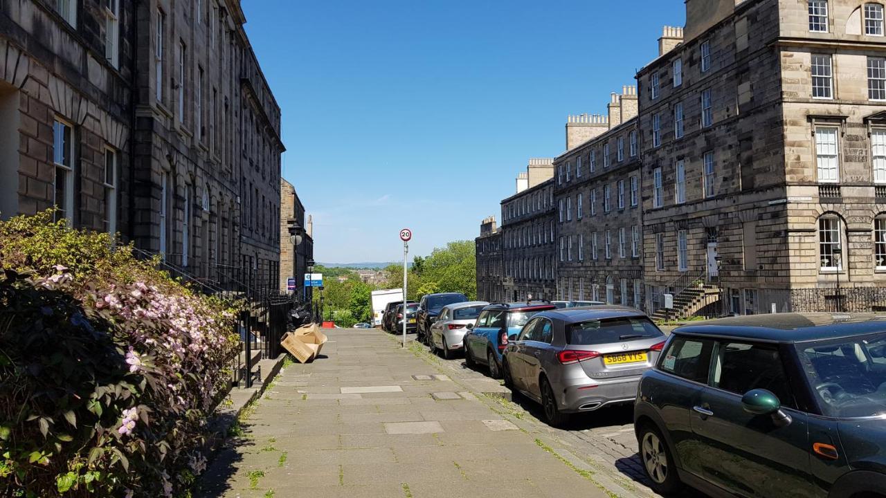 Gorgeous Central Edinburgh 3-Bedroom Apartment מראה חיצוני תמונה