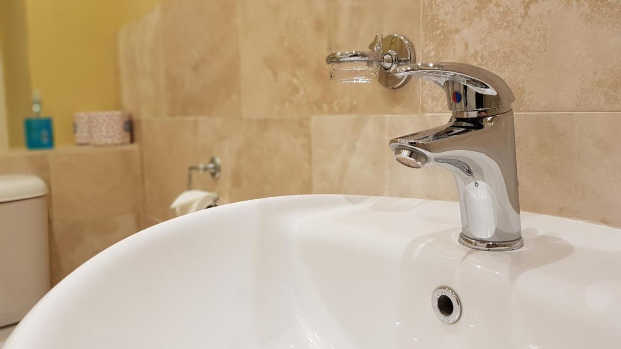 Gorgeous Central Edinburgh 3-Bedroom Apartment מראה חיצוני תמונה