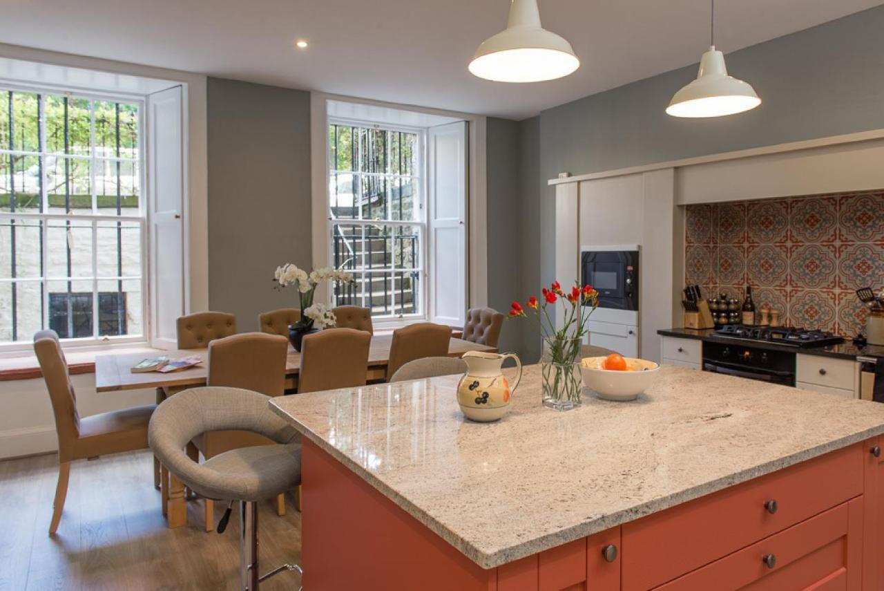Gorgeous Central Edinburgh 3-Bedroom Apartment מראה חיצוני תמונה