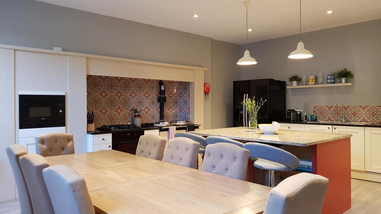 Gorgeous Central Edinburgh 3-Bedroom Apartment מראה חיצוני תמונה
