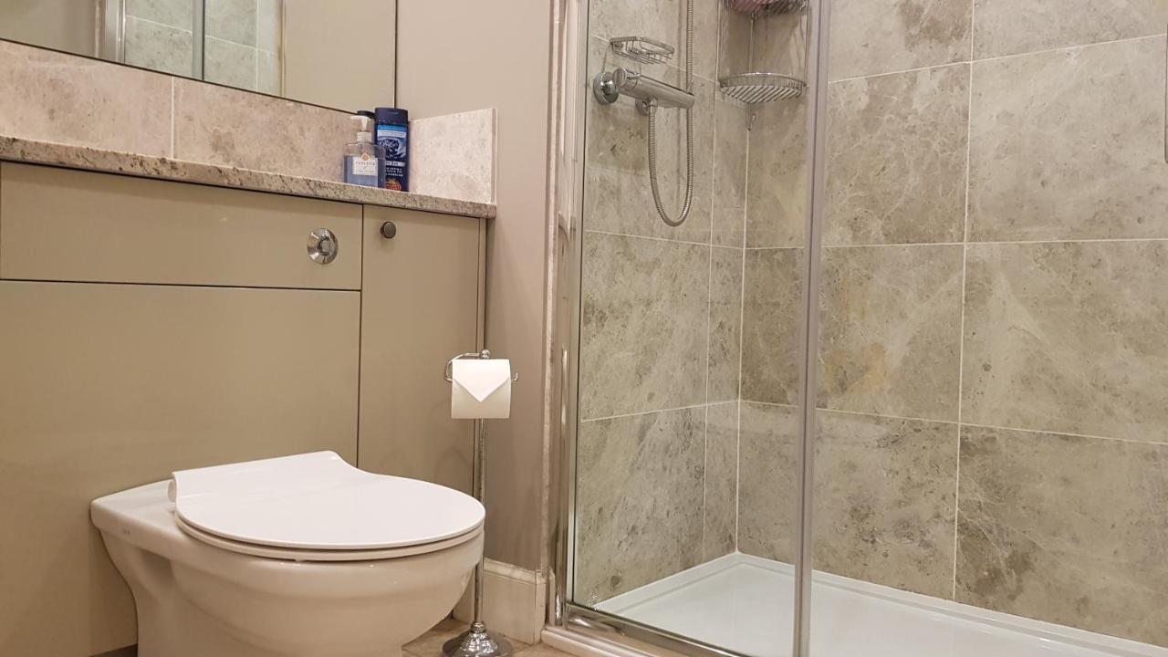 Gorgeous Central Edinburgh 3-Bedroom Apartment מראה חיצוני תמונה